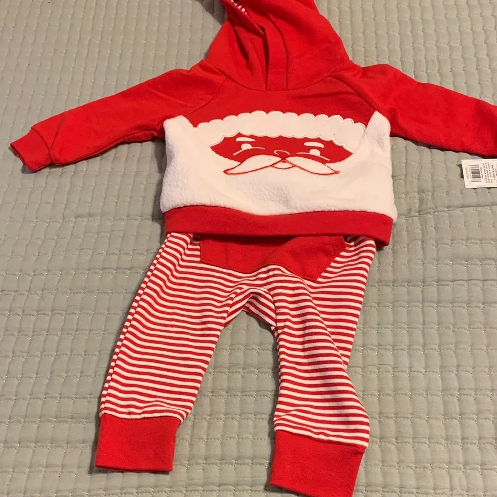 Cat & Jack Santa Baby 2-Pc Outfit Size 6-9 Mo NEW Striped pants & Santa hoodie